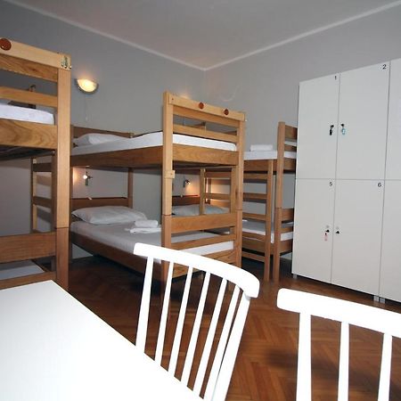 Hostel Marko Tisno Exteriör bild
