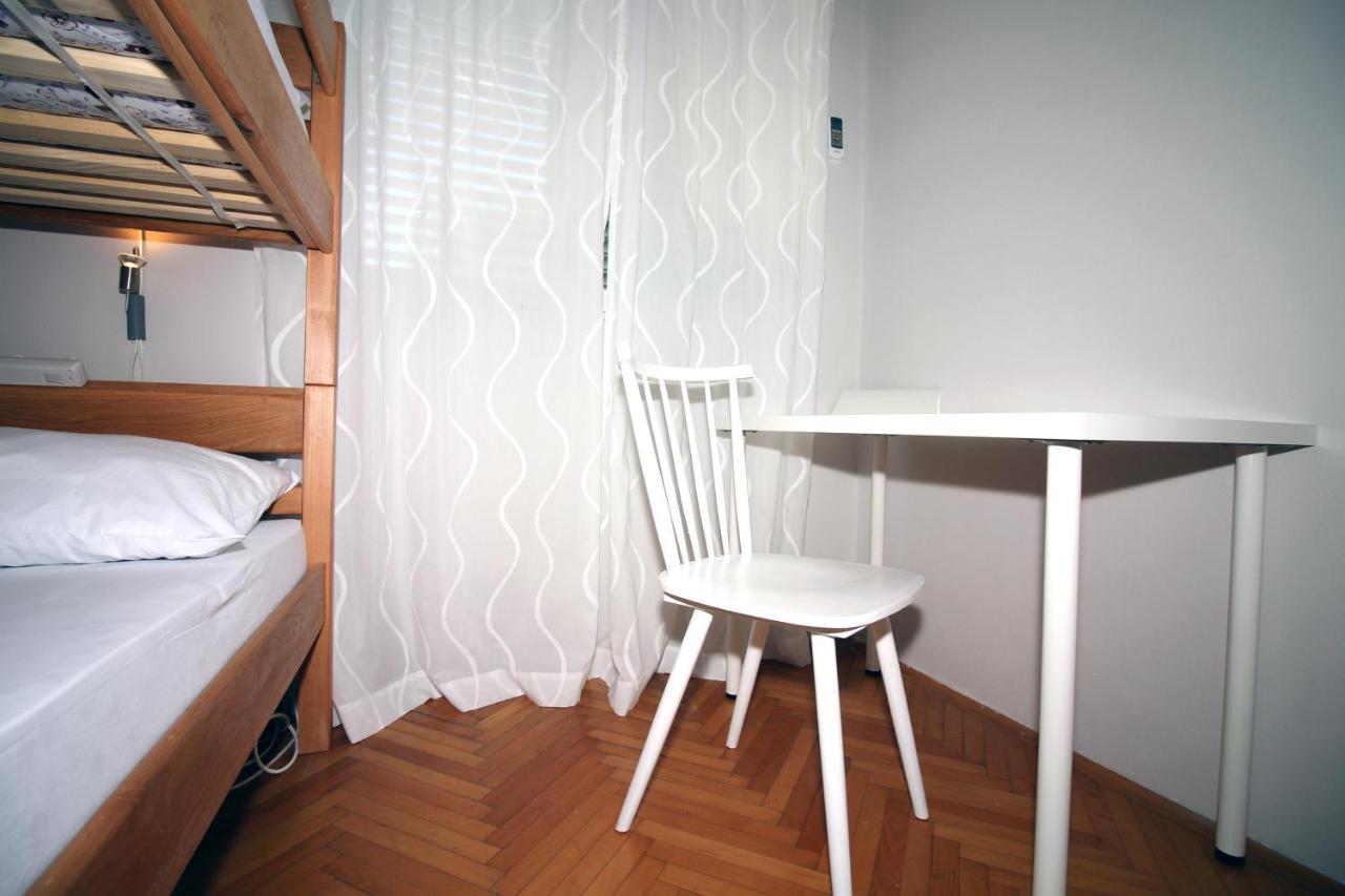 Hostel Marko Tisno Exteriör bild